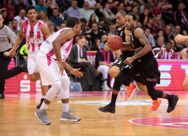 通过全场紧 通过全场紧