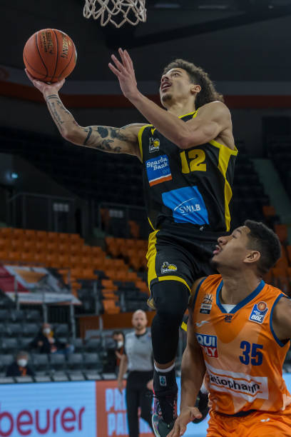 虽然体能与 虽然体能与