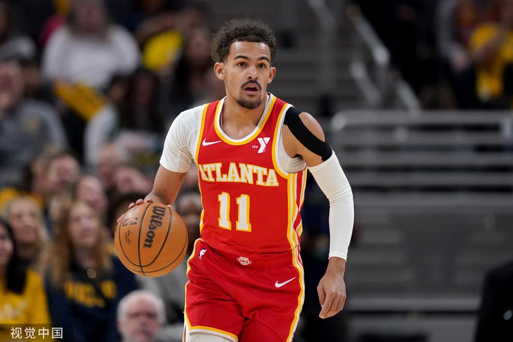 她将与现任 她将与现任