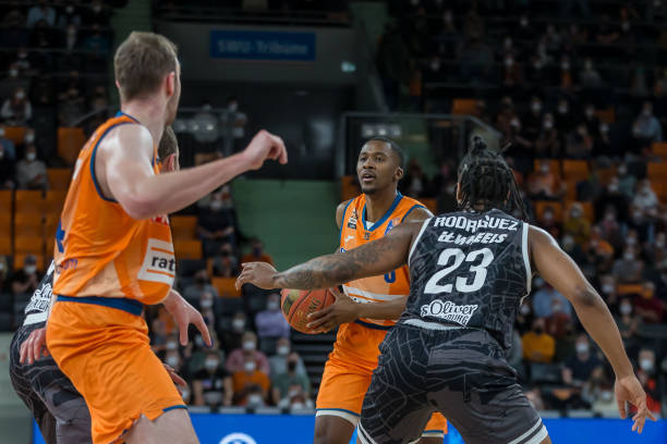 发展同样关 发展同样关